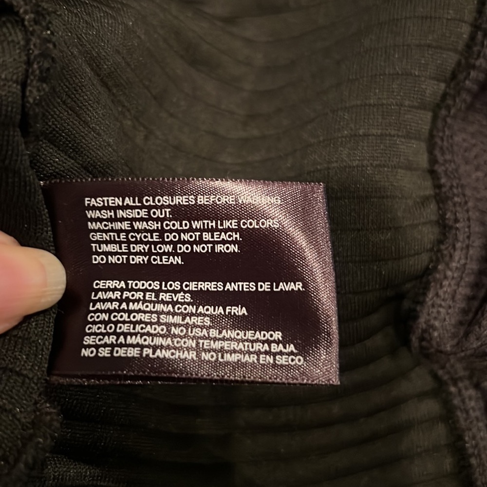 Black pullover - Picture 5 of 5